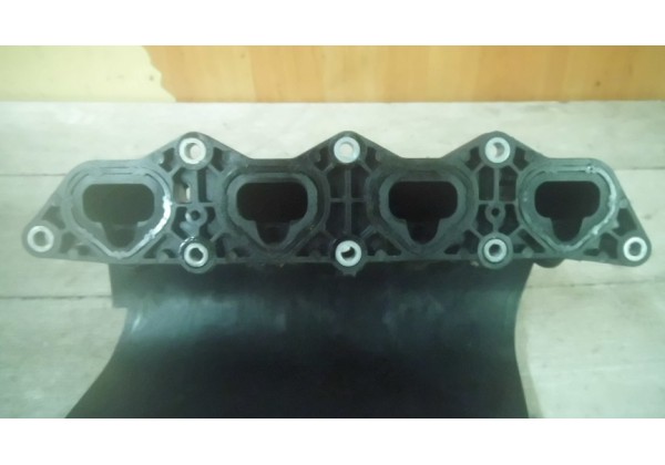 Колектор впускний Renault Clio 2-3, Modus, Twingo 1-2, Logan, Sandero, Kangoo, 1.2 16V, 8200275381